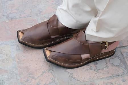 pure leather men peshawari chappal