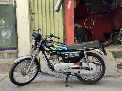 Honda 125 In Lush Conditon For Sale