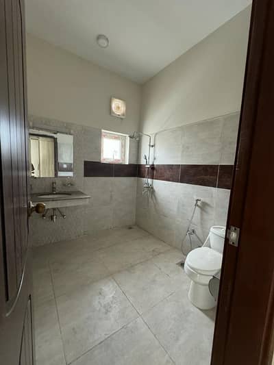 20 Marla Refurnished House Gulberg-3, Lahore