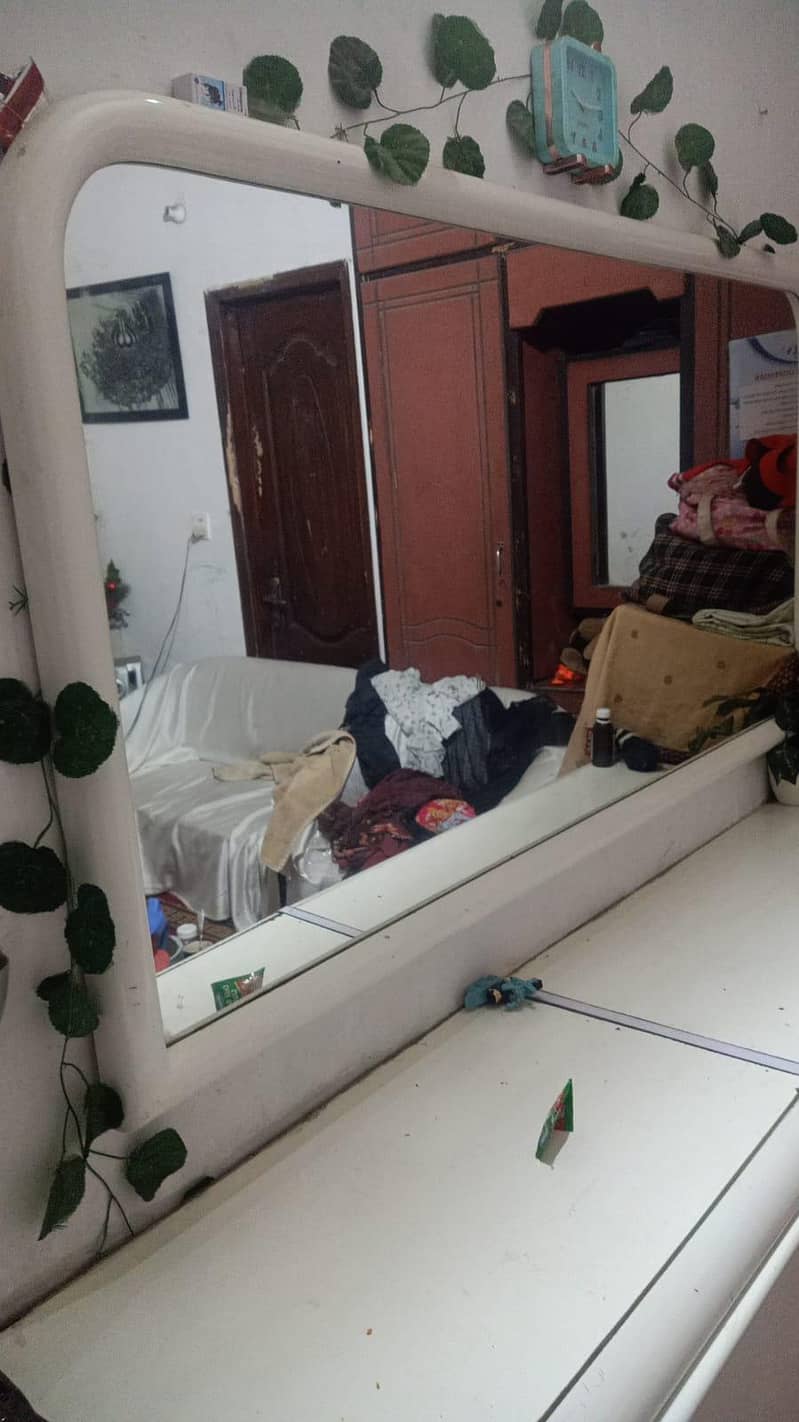 Room mirror 3