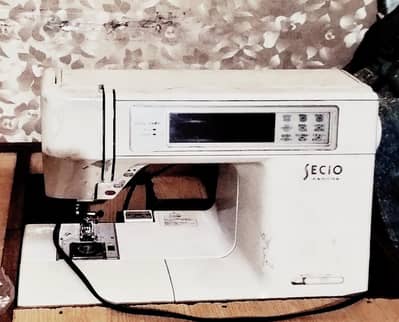 computerized digital sewing machine