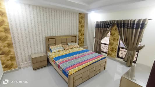 Par Day and short Time One BeD Room appaertment Available Bahria Town Phase 6 and 4 family apartment any time available