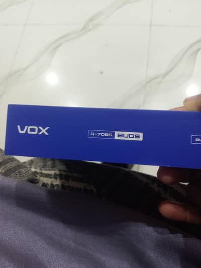 VOX Ronin R-7085 Wireless Earbuds - Box Pack | Like New