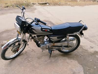 Honda 125 model 2006 register dono tyres news lgye hai urgent sale