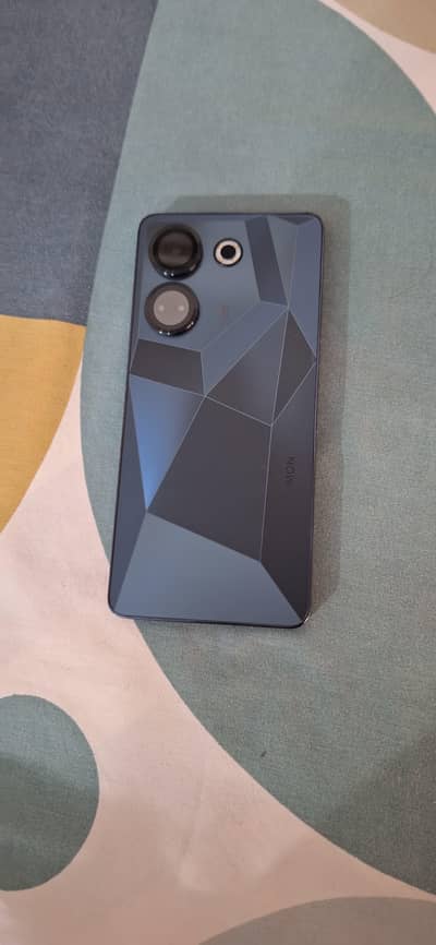 tecno camon 20  8+ 8/256 Ram 256 memory