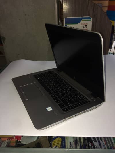 Hp Elite Book Core i5 6th gen 8/256 Memery. with charger.