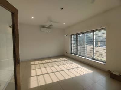 D-12 600 Square Yard Ground+Basment 4 Bed New House Available For Rent