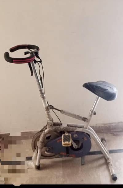 Compact Exercise Cycle for Home Workout (Budget Friendly)