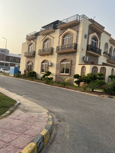 Citi Housing Fully Furnished And Big Soler Panel Installed Corner And Main Road 10marla Very Outclassed Look House Available For Sale