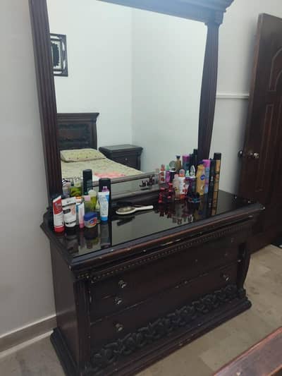 dressing table urgently sell