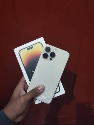 iphone 14pro max 256gb back break. h dot h