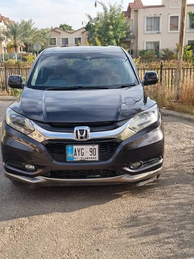 Honda Vezel 2014 model and 2022 registered