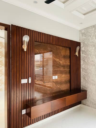 Buy A Prime Location 10 Marla House For sale In Central Park - Block G