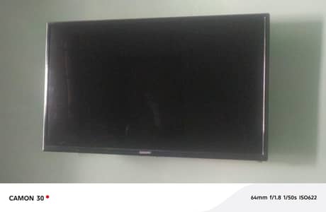 40 Inch LED