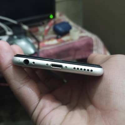 i phone 6.16gb storage