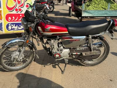 Honda 125 Red Color 2025 Model