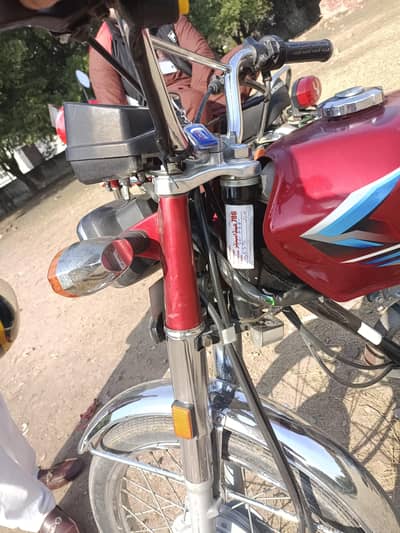 Honda 125 all ok just buy and drive no open