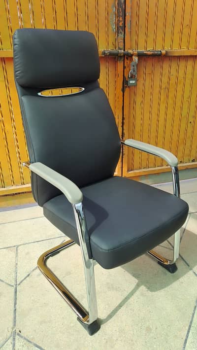 Revolving chair/Office chair/Computer Chair/Executive Chairs/visitor