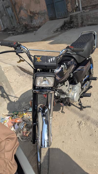 Honda 125/25 black sale