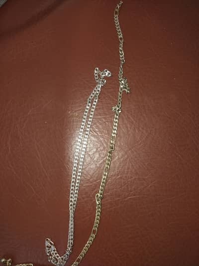 Chaindi ki chain hein 2 urgent for sale