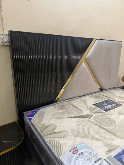 King size bed with side tables