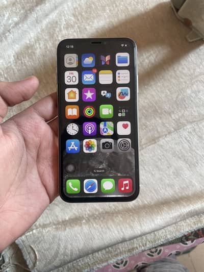 iPhone XS factory unlock