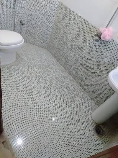 Vip beautiful 5 marla portion is available for rent in sabzazar lhr