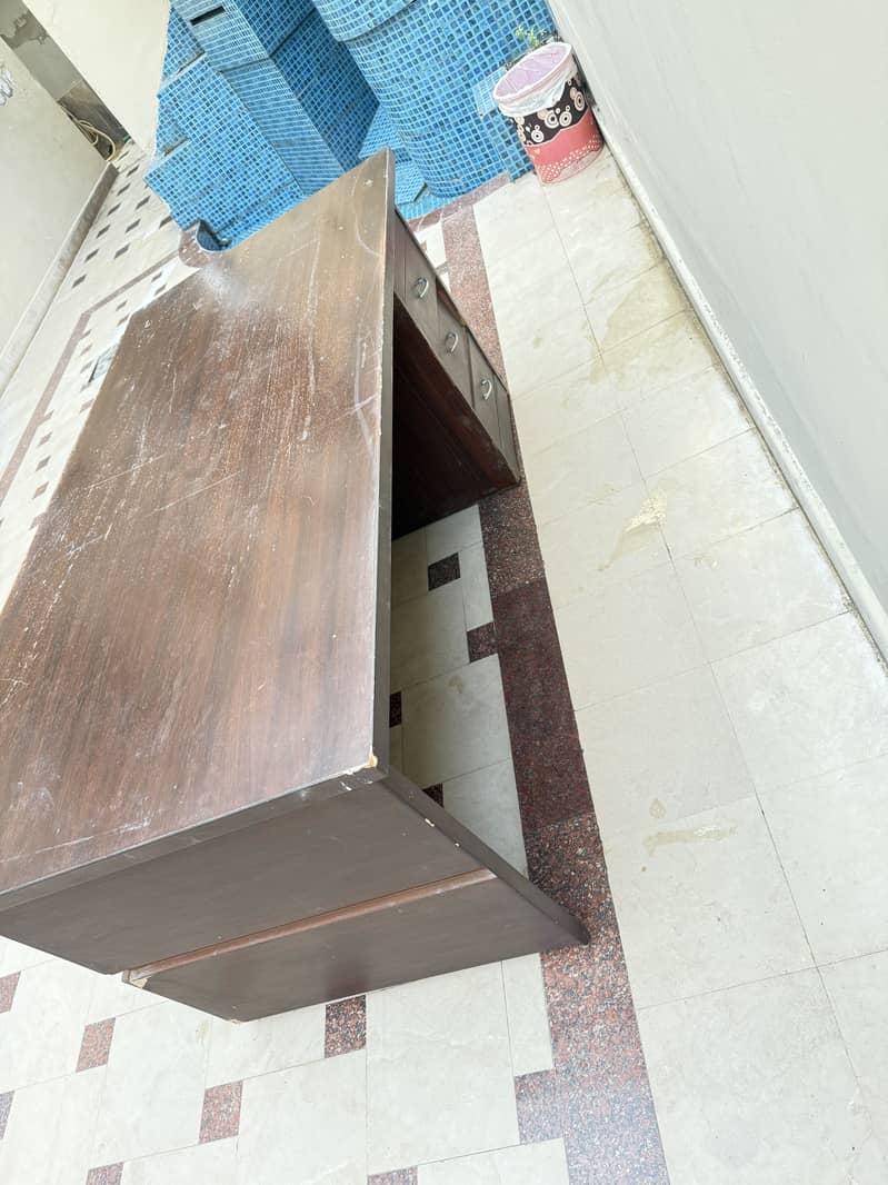 Executive Office Table 1