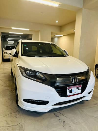 Honda vezel Z package  Black room Model 2016 Reg 2017 Full original