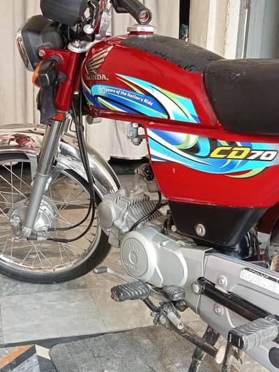 Honda CD 70 2024 model total genuine condition 10/10  documents clear