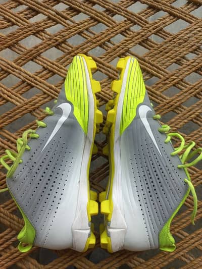 NIKE Football Shoes Uk 9