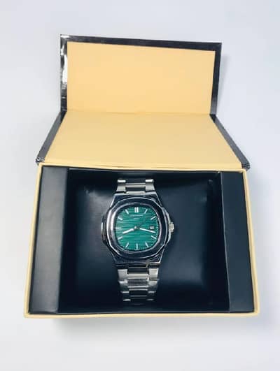 Luxury Men's Stainless Steel Watch – Green Dial