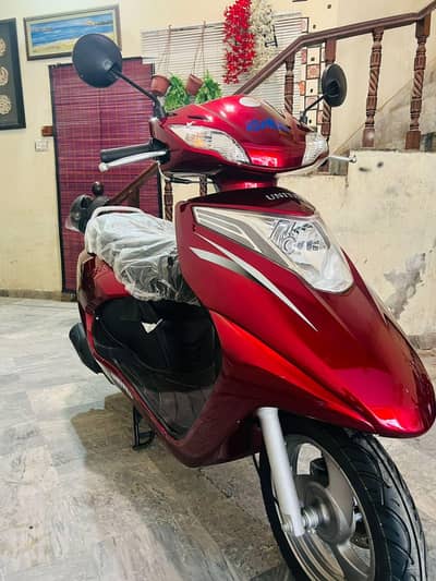 united 100cc petrol 700 km chali hui 2024 scooty used