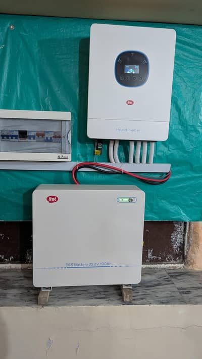 itel invetor 4kw and battery 24/100