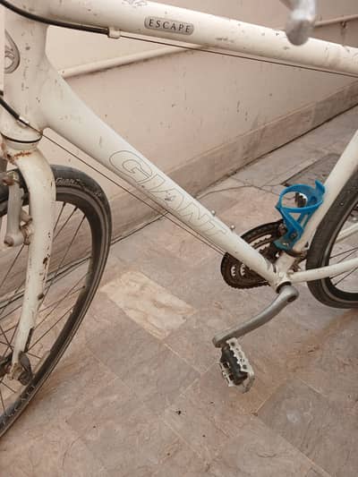 Hybrid Bike - Small Frame Size - White