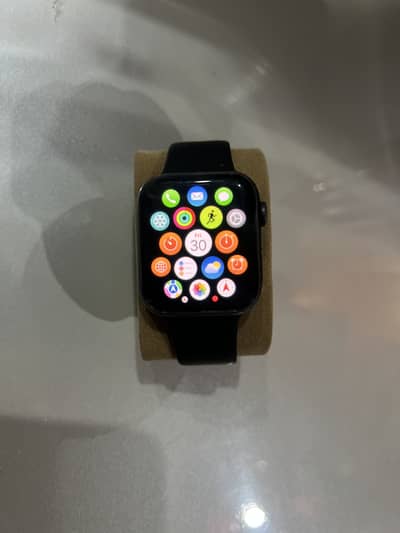Apple Watch Series 5 44mm 91% Battery Health