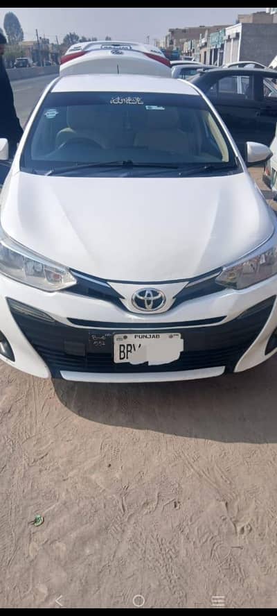 Toyota yaris 1.3 Ativ