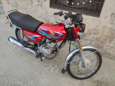 125 bike 24 Madel for sale islamabad number full Ok