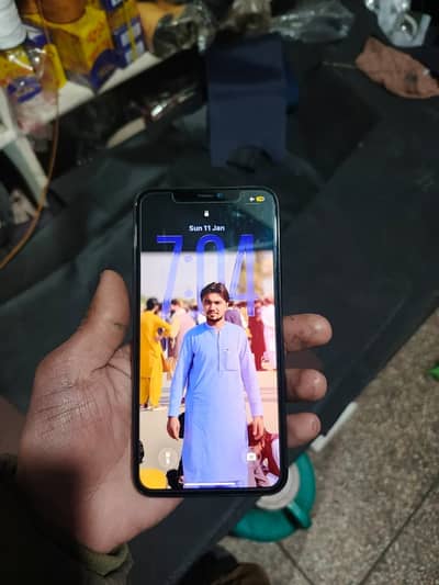 iPhone 11 Pro Max eSIM glitch