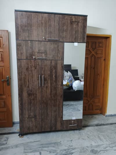 New Big cupboard / Almari  / wardrobe  /  0316,5004723