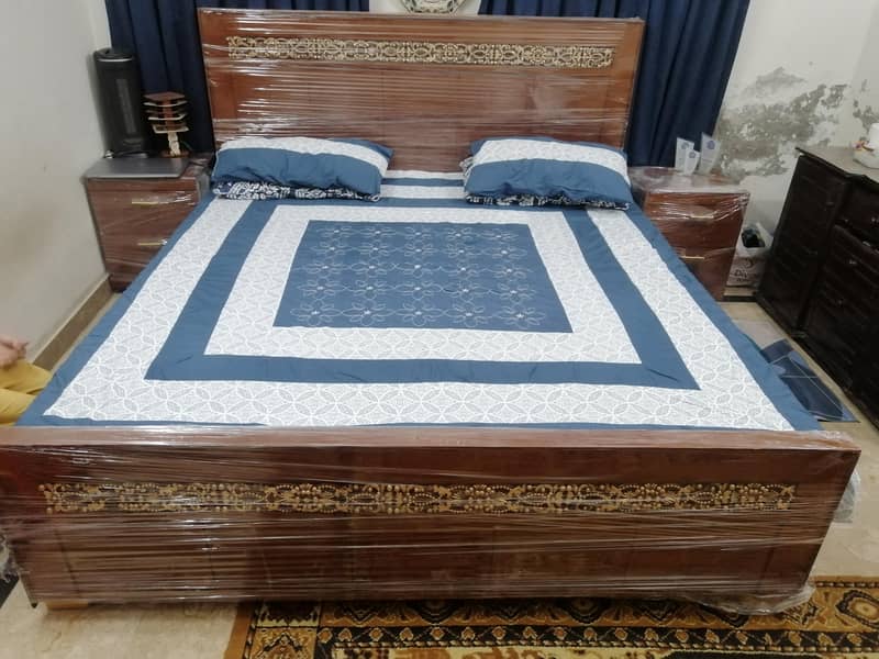 King Size Bed 0