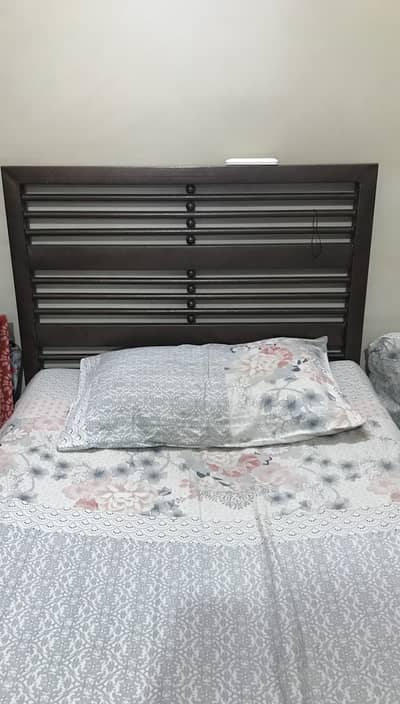 Single bed