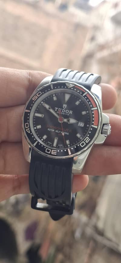 Tuder Automatic Watch