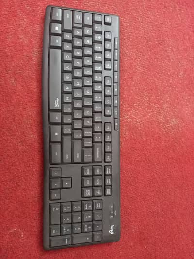 Original Logitech Keyboard Wireless with Mouse