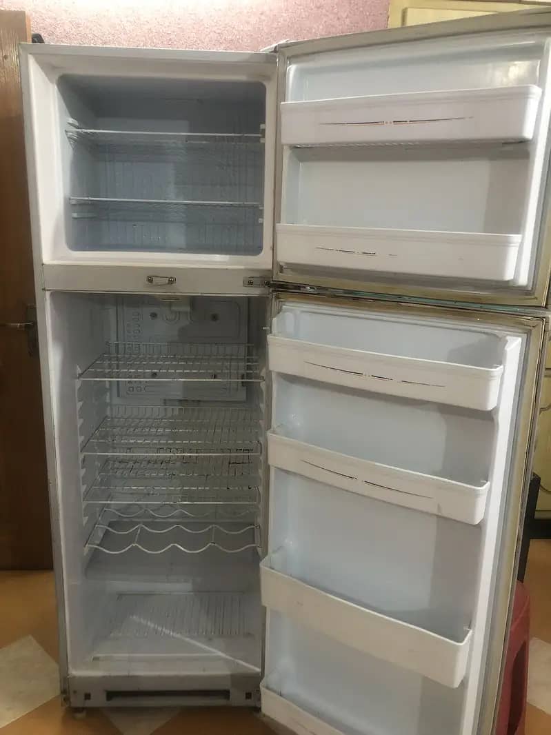 Refrigerator waves 2