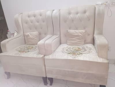 single sofa set