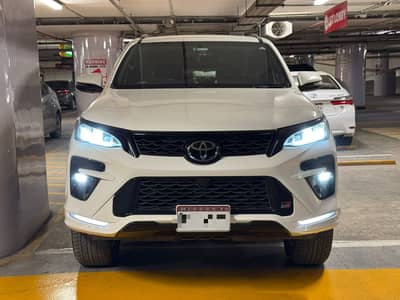 Toyota Fortuner Gr-s