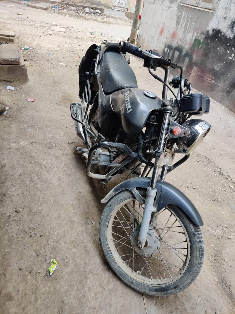 سوزوکی بائیک برائے فروخت 1