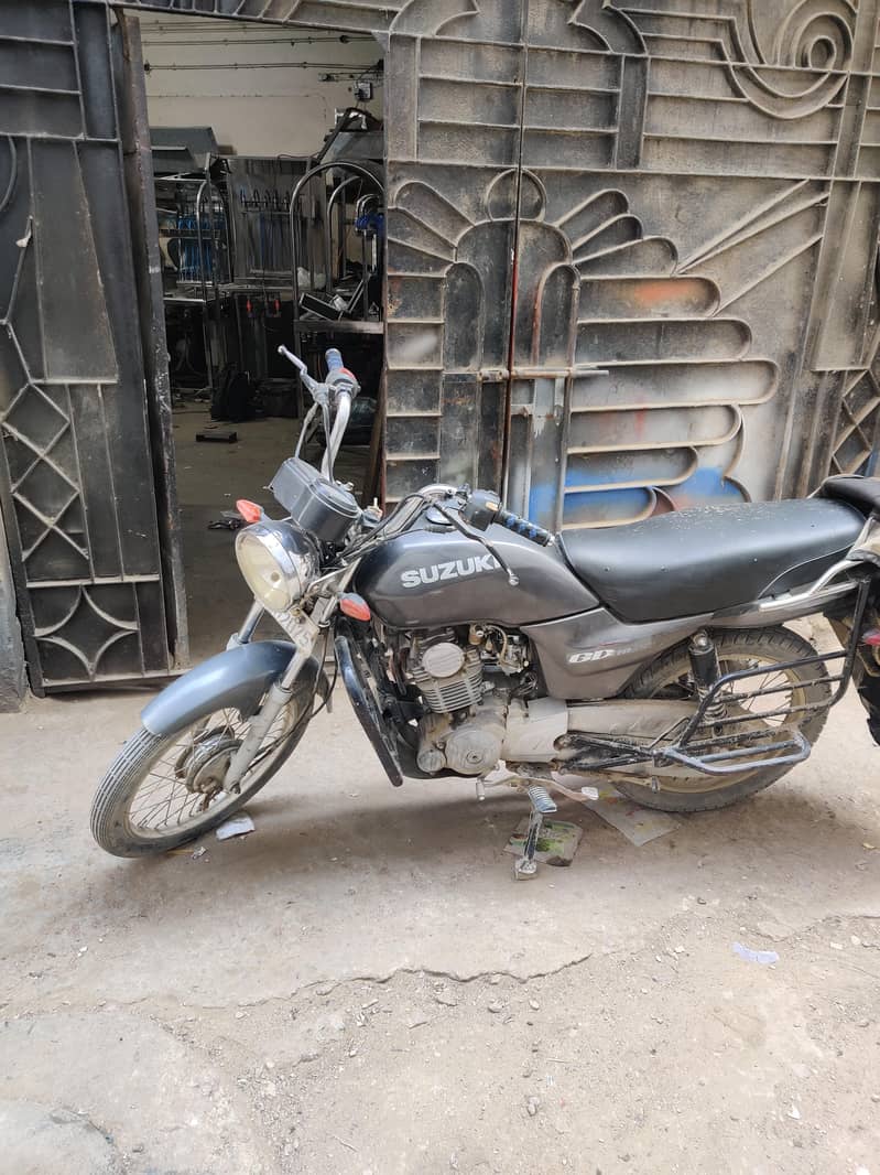سوزوکی بائیک برائے فروخت 4
