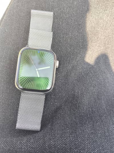 series 8 stainless watch 98% betray health new condition